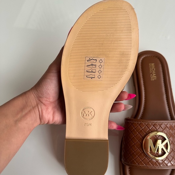 Michael Kors Hayworth Braided Brown Leather slides with Logo Plaque - Picture 4 of 4